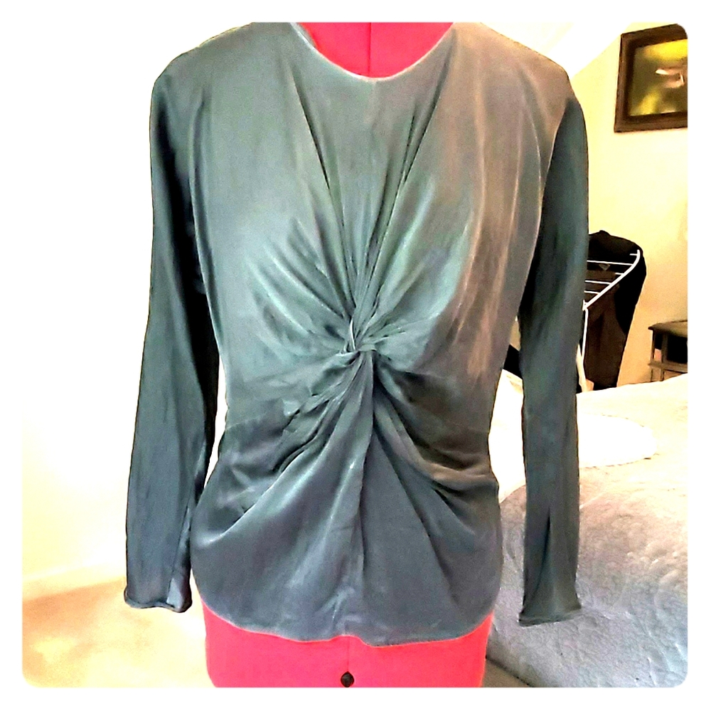 Zara woman gray top size S to M